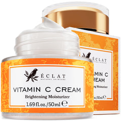 La crema Eclat Skincare Vitamina C con textura sedosa para hidratación suave