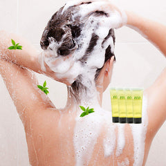 Éco amenities bouteille 2-en-1 shampoing et après-shampoing, pratique pour les déplacements.