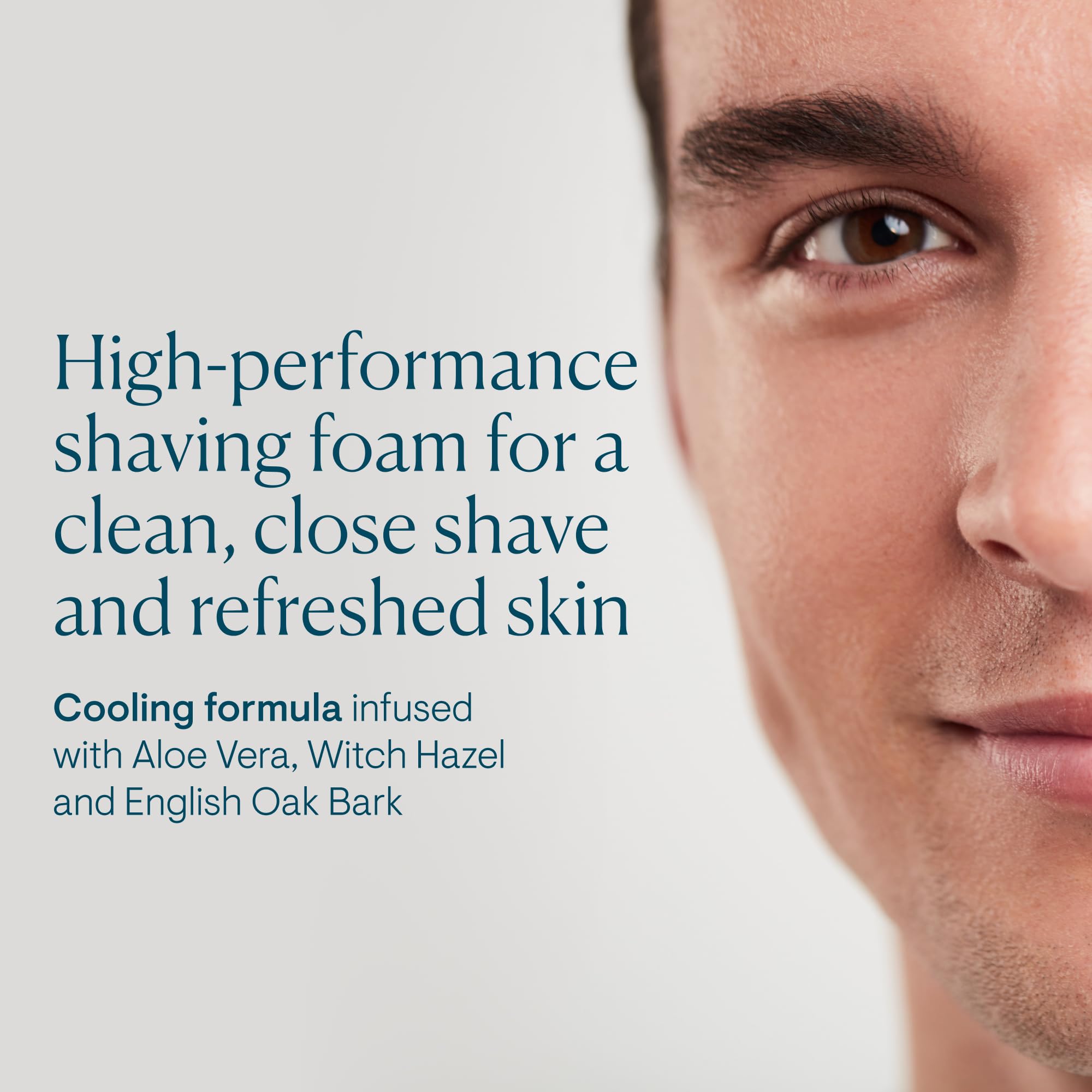 ELEMIS Ice Cool, espuma cremosa para un afeitado suave y preciso.