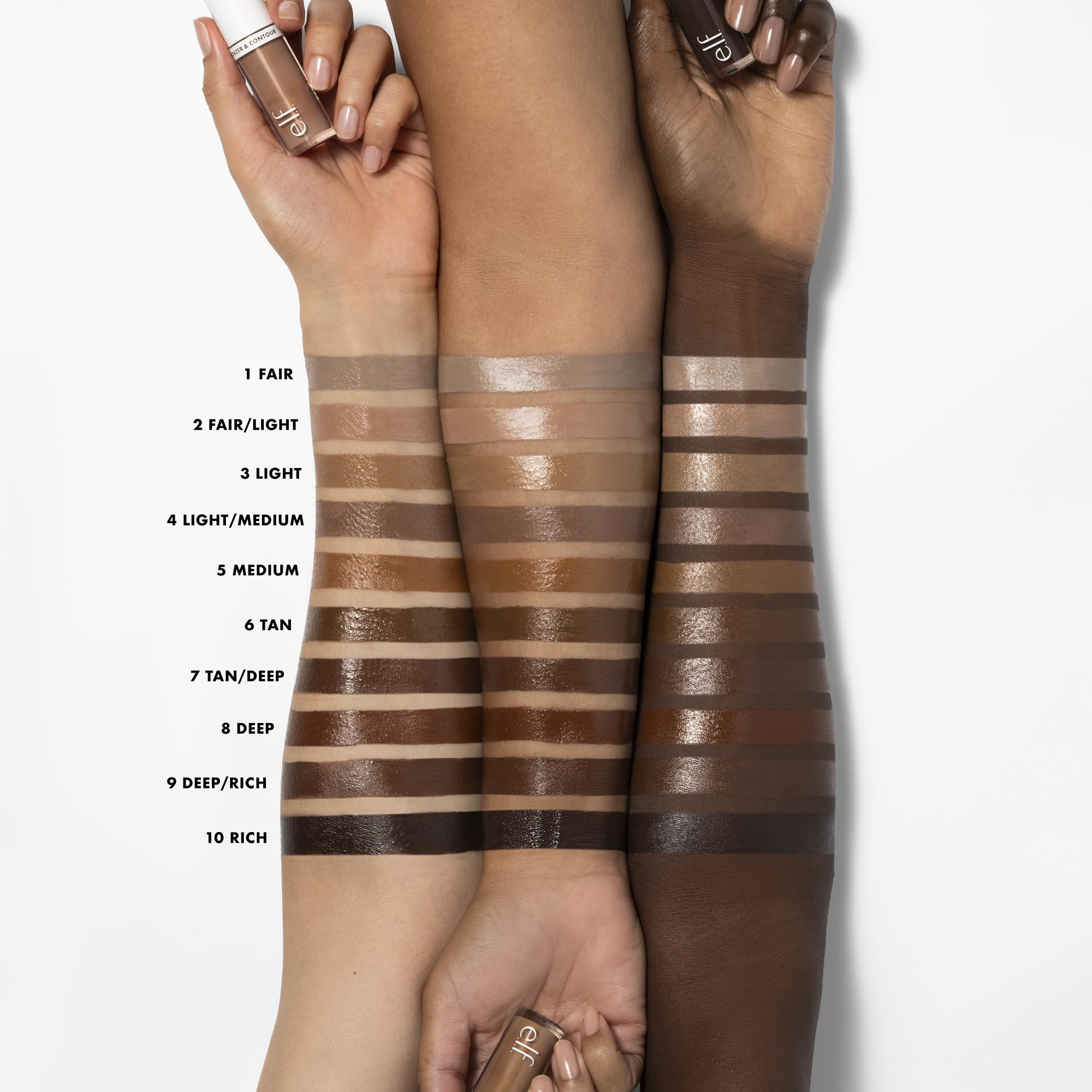 Tono natural disponible en e.l.f. Camo Bronceador líquido para todo tipo de piel.