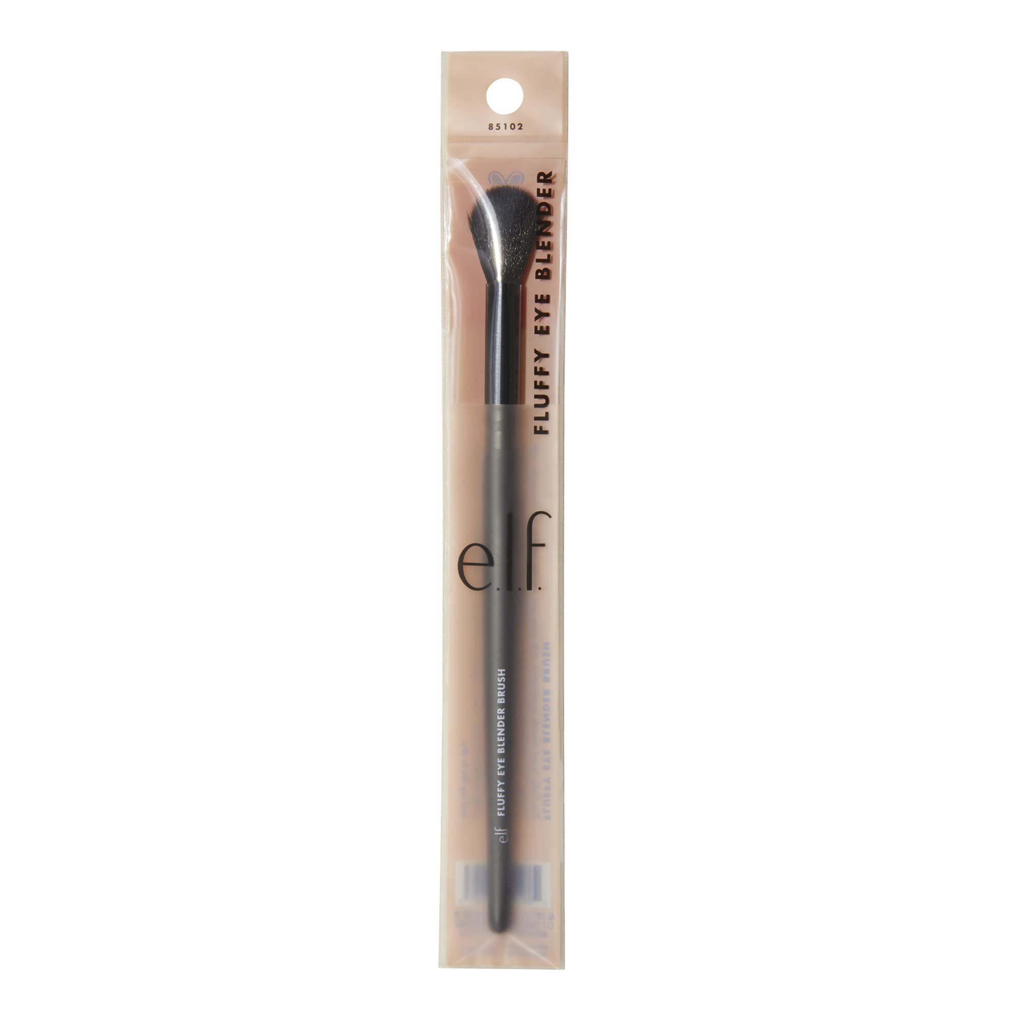 e.l.f. Fluffy Eye Blender ofrece efecto suave gracias a cerdas sintéticas