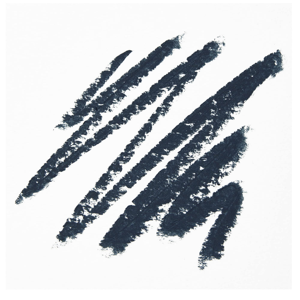 e.l.f. No Budge Matte Shadow Stick, delineado preciso con acabado mate.