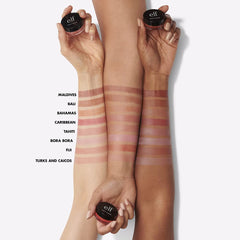 e.l.f. Putty Blush Tahiti, muestra del tono para un brillo natural.