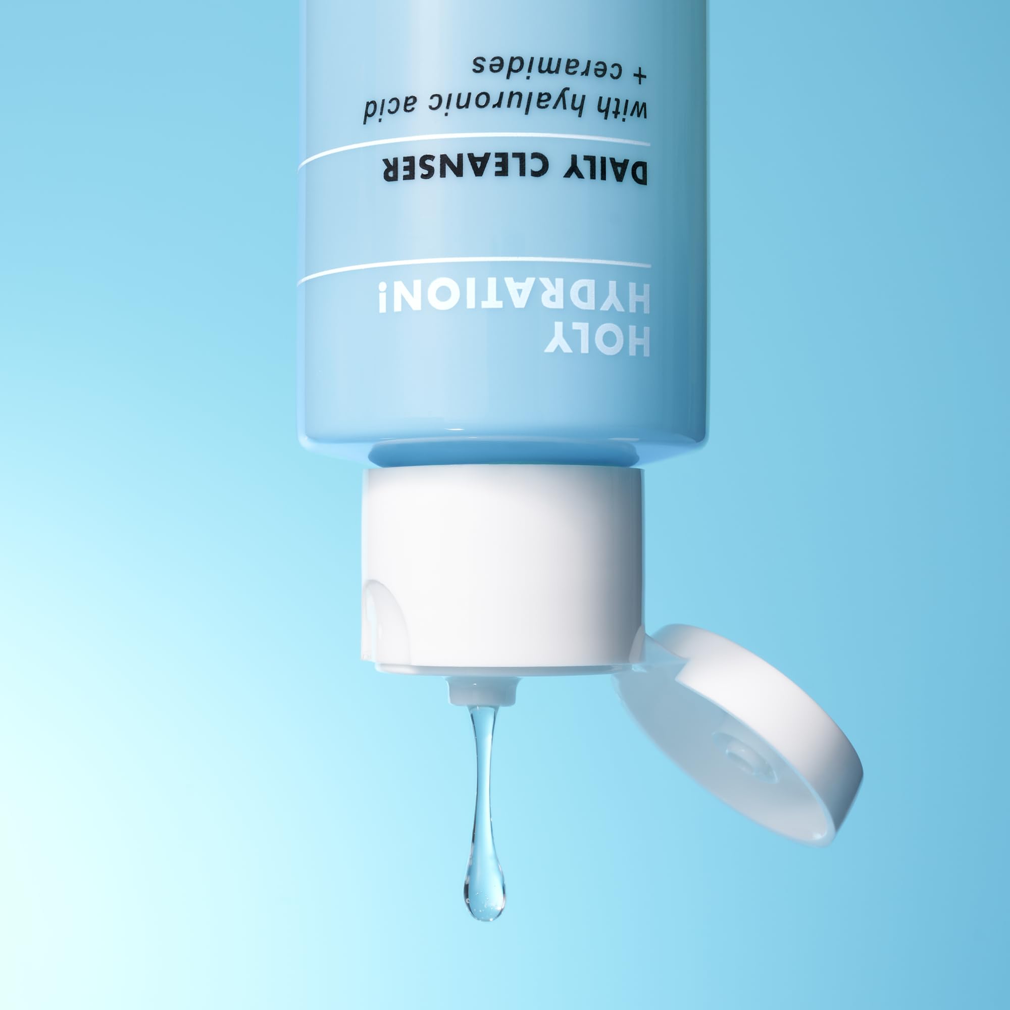 e.l.f. SKIN Holy Hydration Mini aplicar entre manos, masaje suave