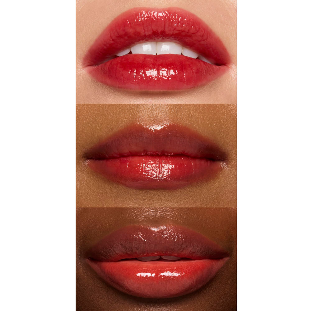 e.l.f. Glossy Lip Stain color coral sutil para labios frescos.