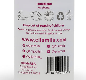 Aplicación de Ella+Mila en uñas para disolver gel y acrílico.
