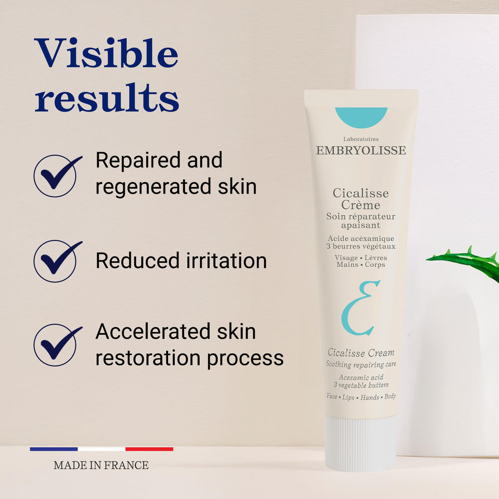 Aplicación en rostro con Embryolisse Cicalisse para calmar irritaciones.