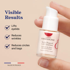 Aplicación suave de Embryolisse Intense Lift Eye Cream en la zona orbital.