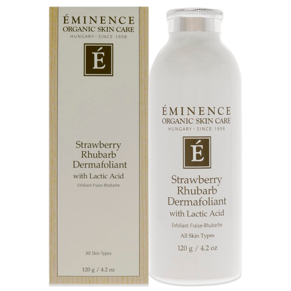 Dermafoliant Eminence, manos aplicando exfoliante suave.