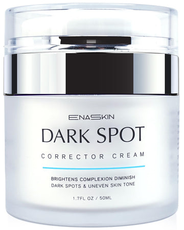 EnaSkin Corrector de manchas del rostro, botella en primer plano, ayuda a tono más uniforme.