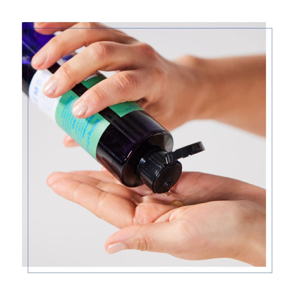 EO crema de manos Lavanda, aplicación en manos, absorción rápida