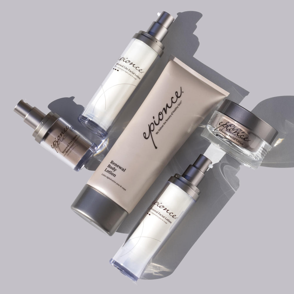 Epionce Renewal Body Lotion, detalle de etiqueta, fórmula suave y libre de parabenos.