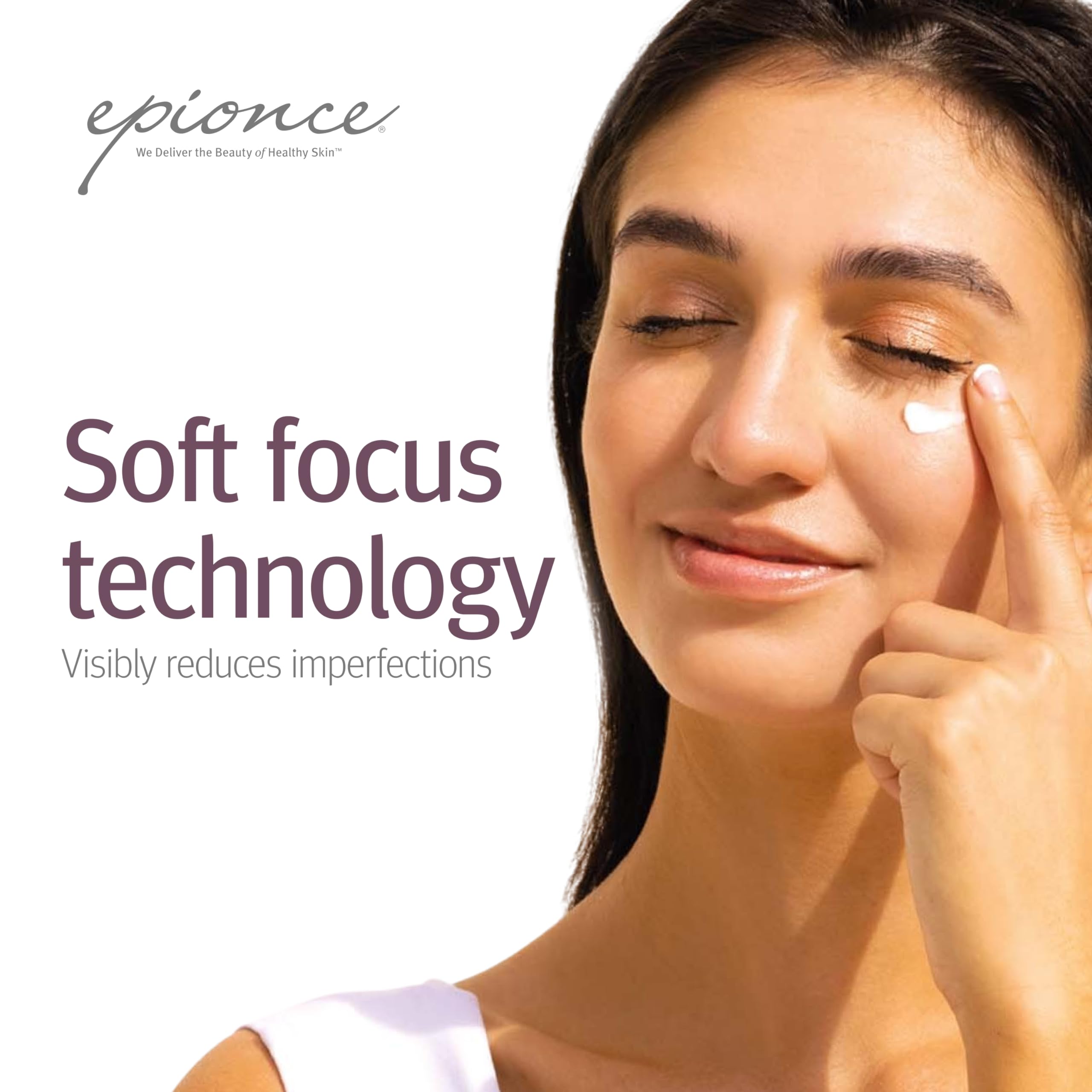 Epionce Renewal Eye Cream aplicador suave para una aplicación precisa.