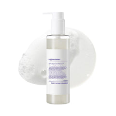 EQQUALBERRY Limpiador gel diario: botella que hidrata y potencia la luminosidad.