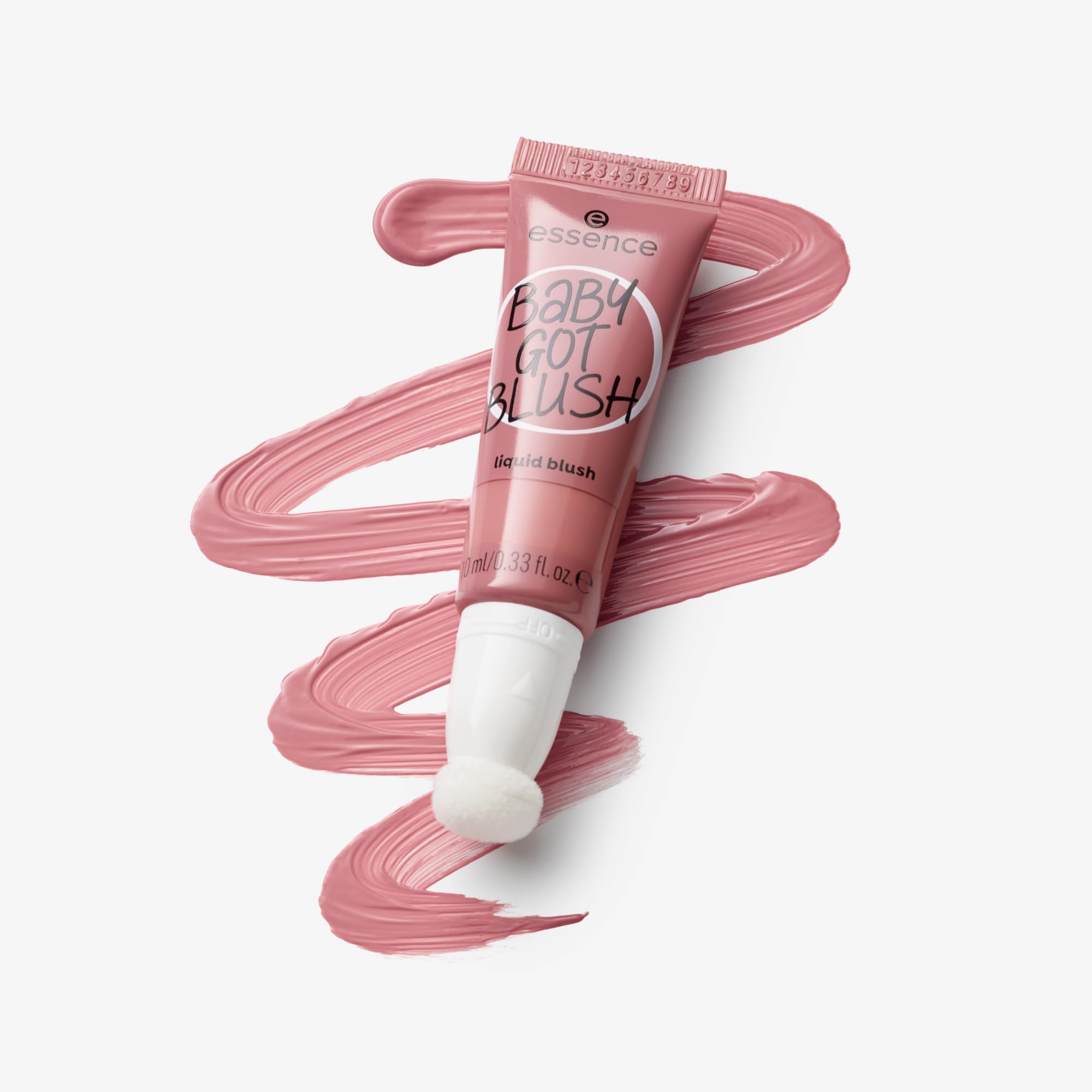 Difuminación-facial con essence Baby Got Blush para un acabado uniforme