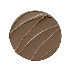 essence Baby Got Bronze, bronceador en crema para ojos y labios con tono suave.