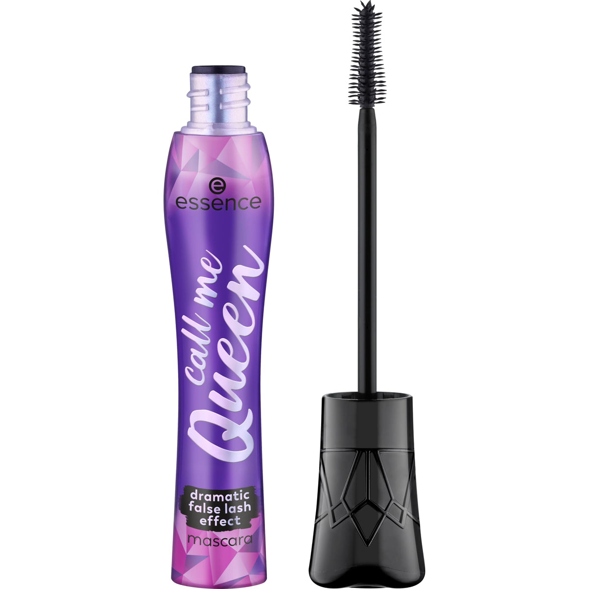 essence Call Me Queen Mascara en aplicación para un look definido y audaz