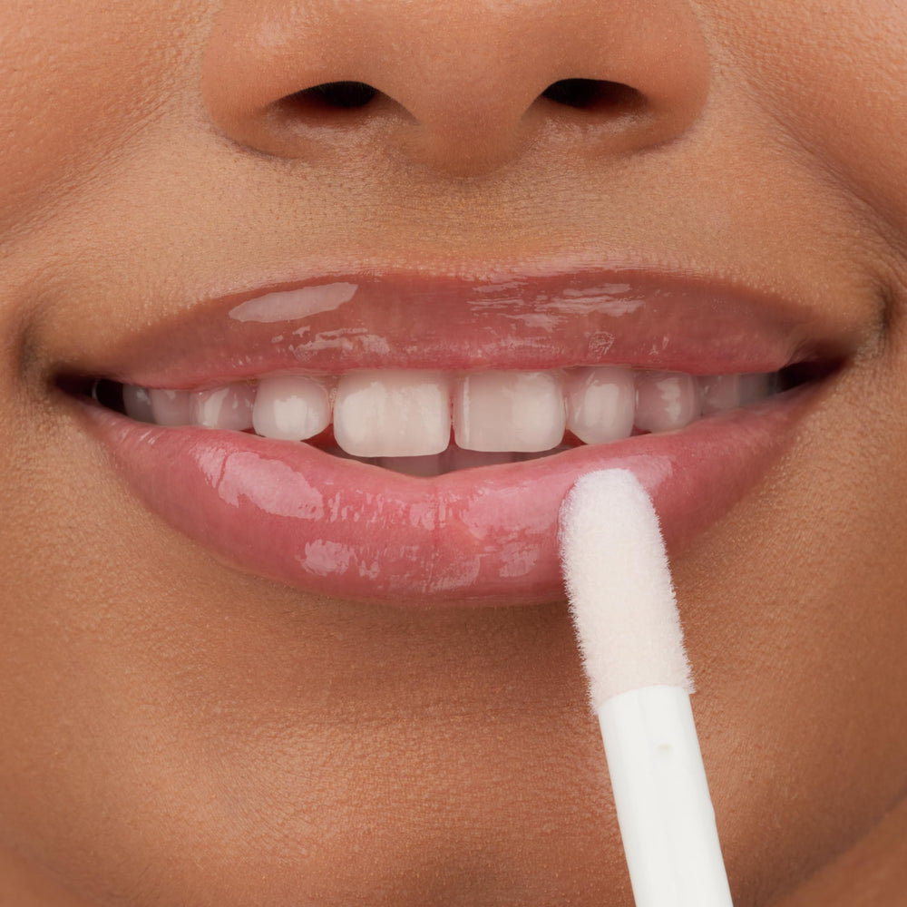 textura sedosa de Hydra Kiss para aplicación cómoda.