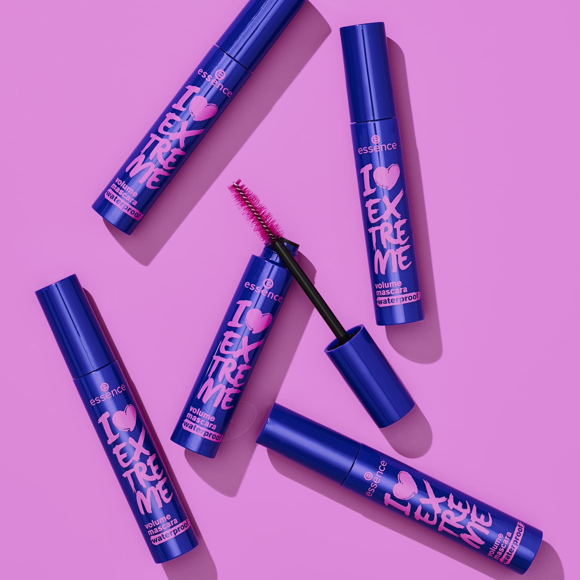 essence I Love Extreme Volume Mascara remover facil con desmaquillante suave