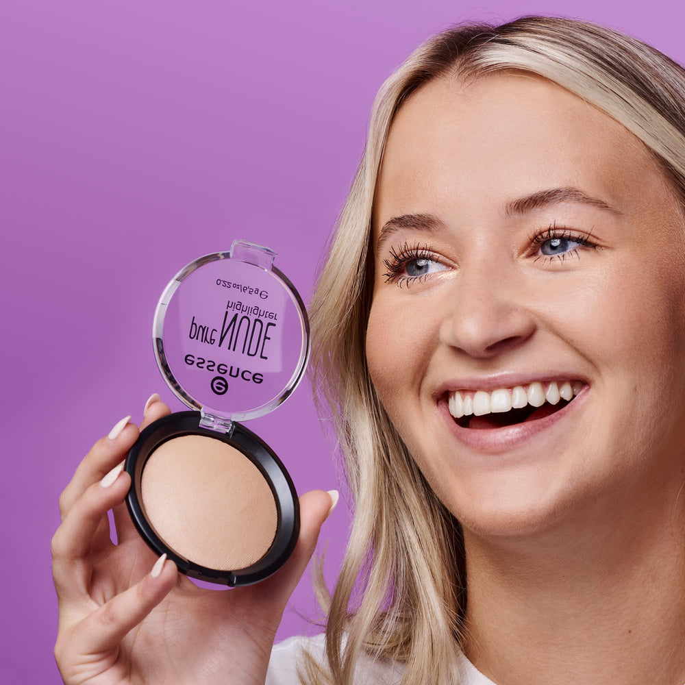 essence beige natural aplicado en sienes para resaltar rasgos