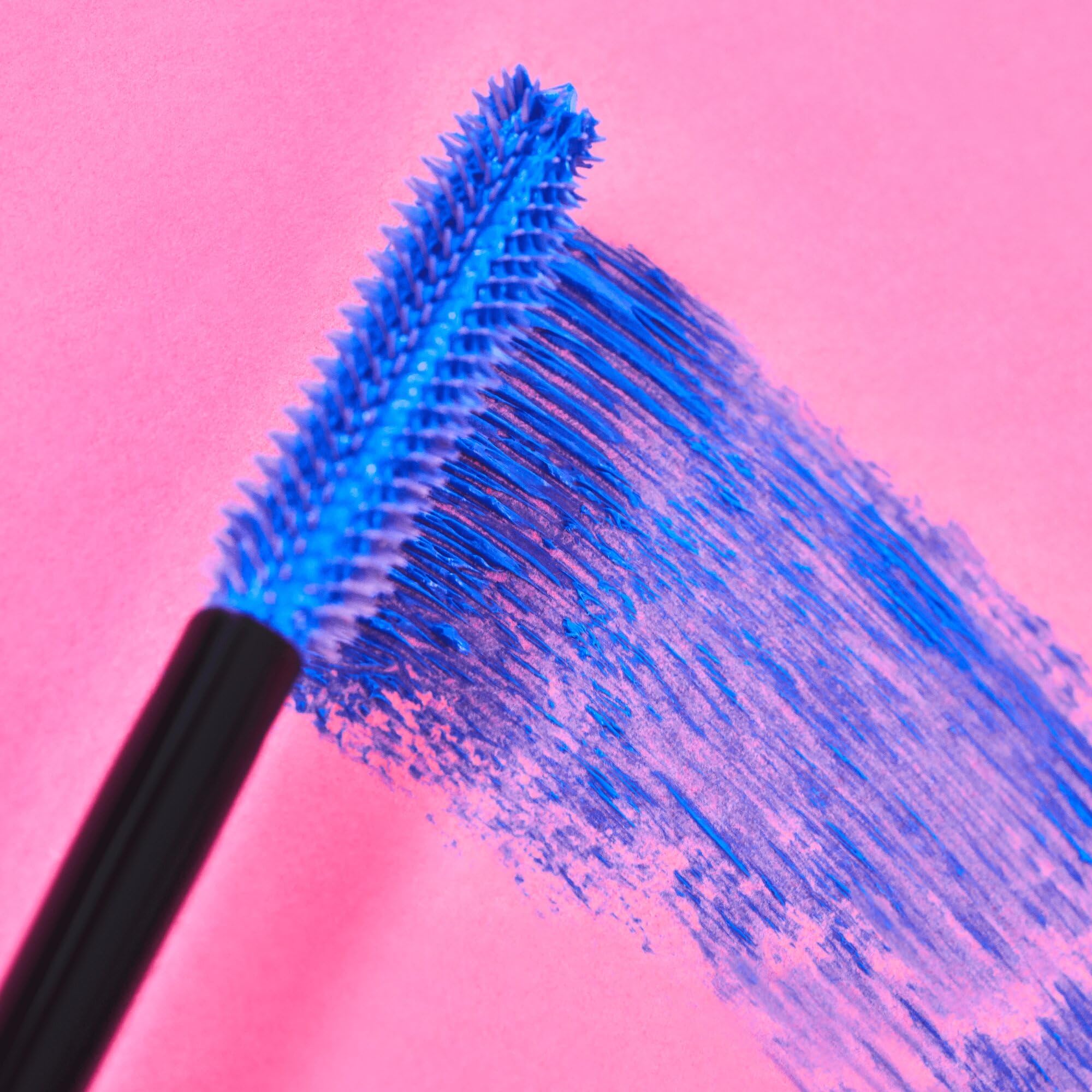 essence aplicación fácil para volumen inmediato en pestañas