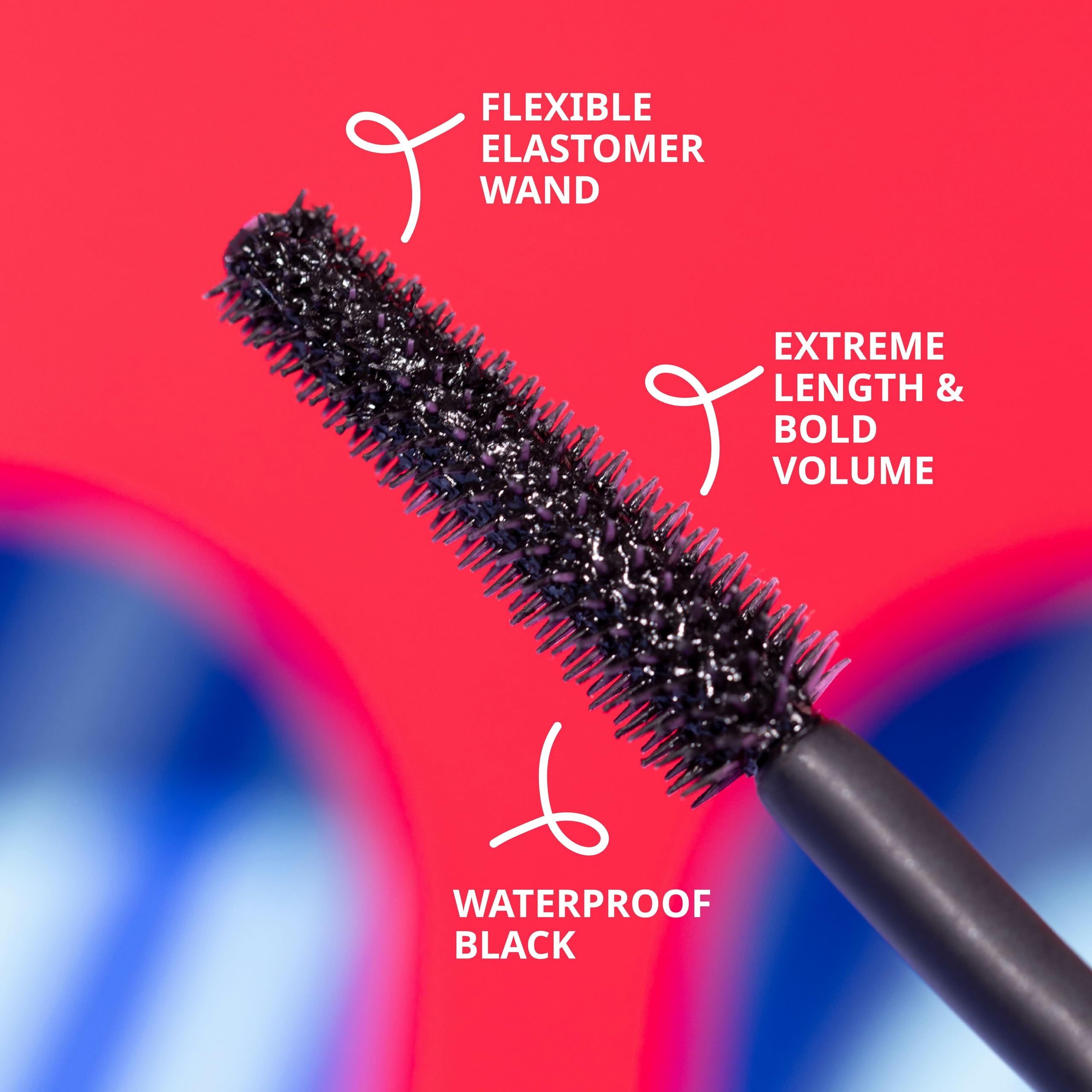 Pestañas con Lash Without Limits con volumen potente y dramático.