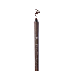 Delineador gel Stay & Play de essence, empaque compacto para guardar fácilmente.
