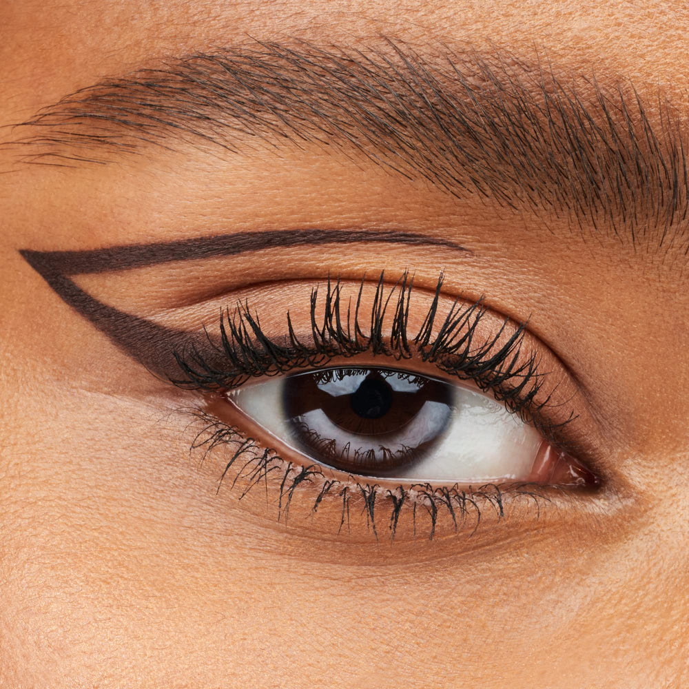 Stay & Play Gel Eyeliner, amplia variedad de tonos para combinar con cualquier look.
