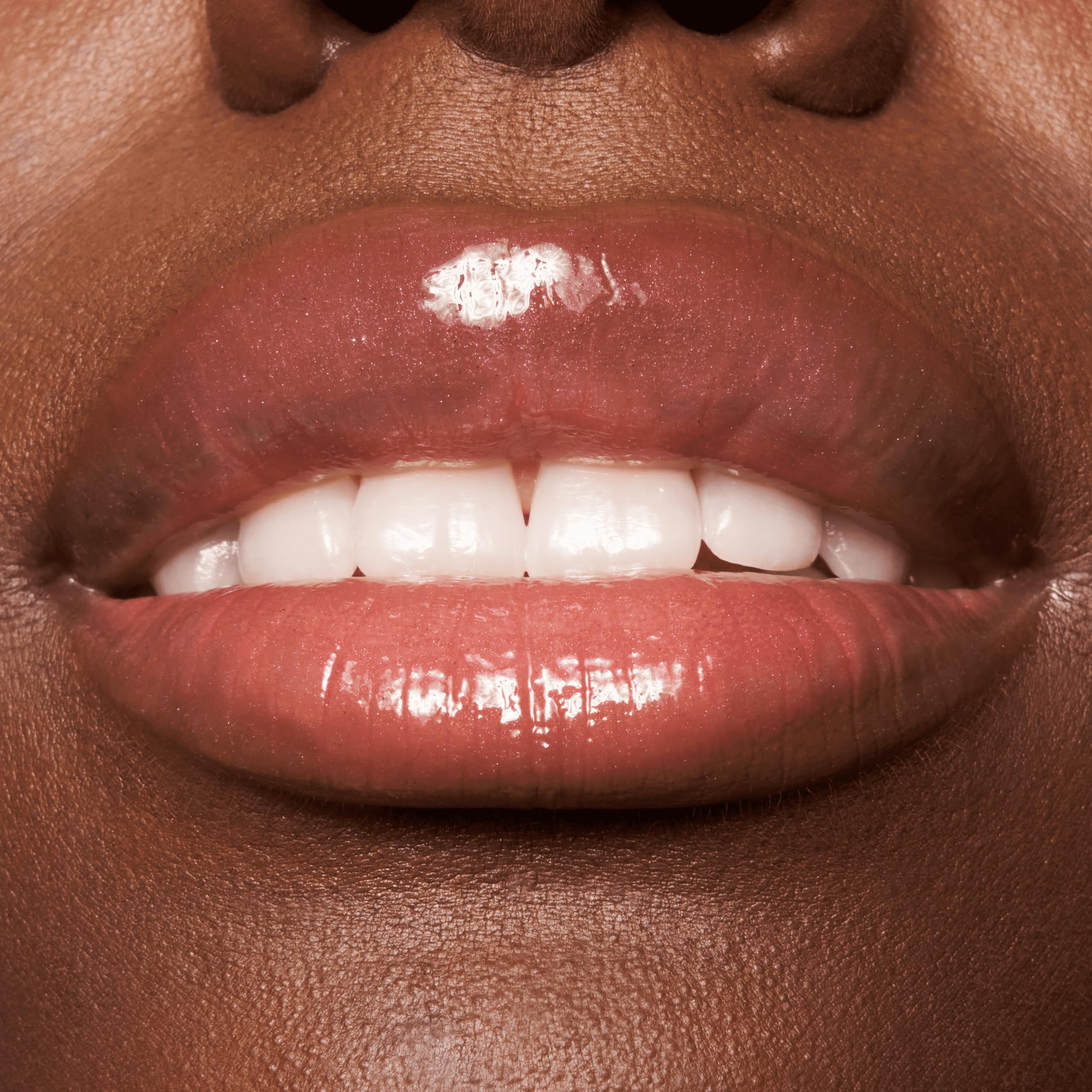 essence Super Balm Glossy Lip Treatment, vitamina E para protección y salud de los labios