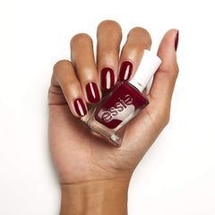 essie Gel Couture Gala-vanting, acabado resistente a golpes y rayones.