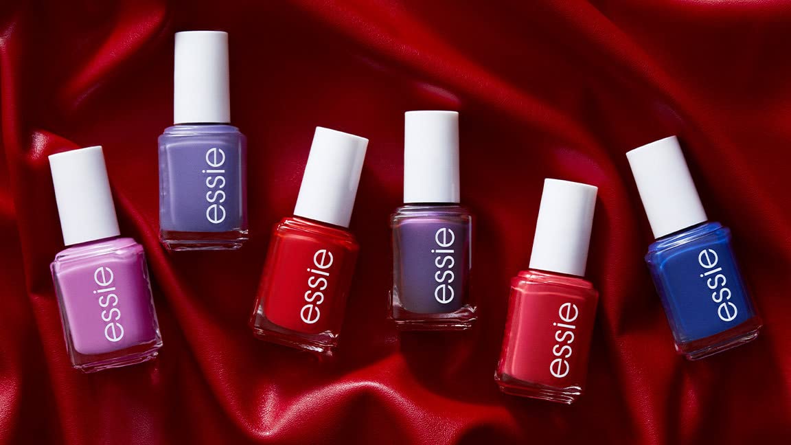 essie License To Thrill, capa superior para sellar brillo.