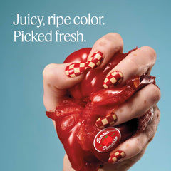 Capa base adecuada con essie Marshmallow para una superficie uniforme.