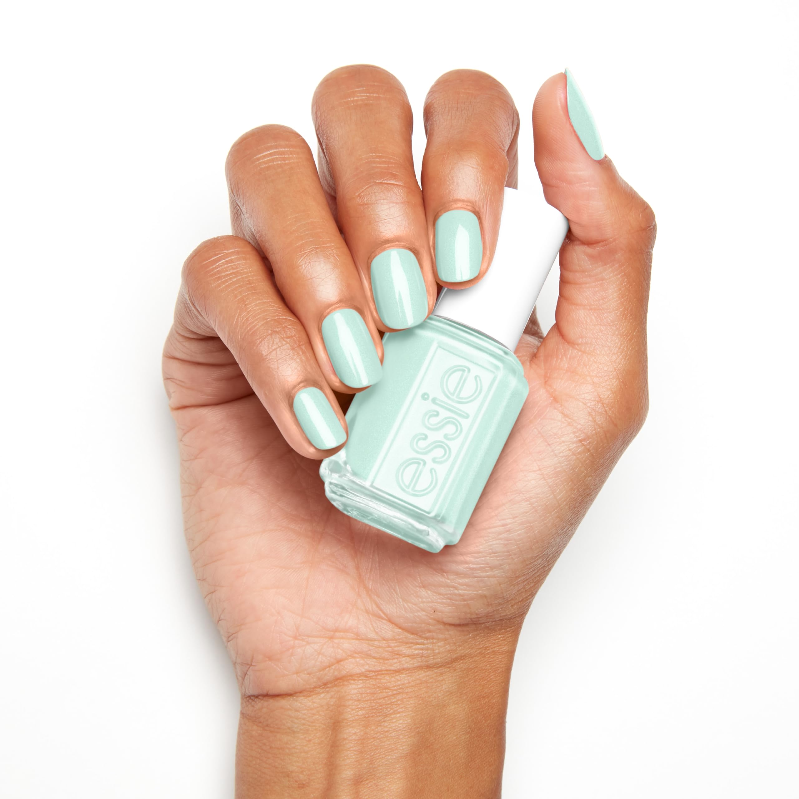 essie Seas The Day tono de verano para complementar look veraniego