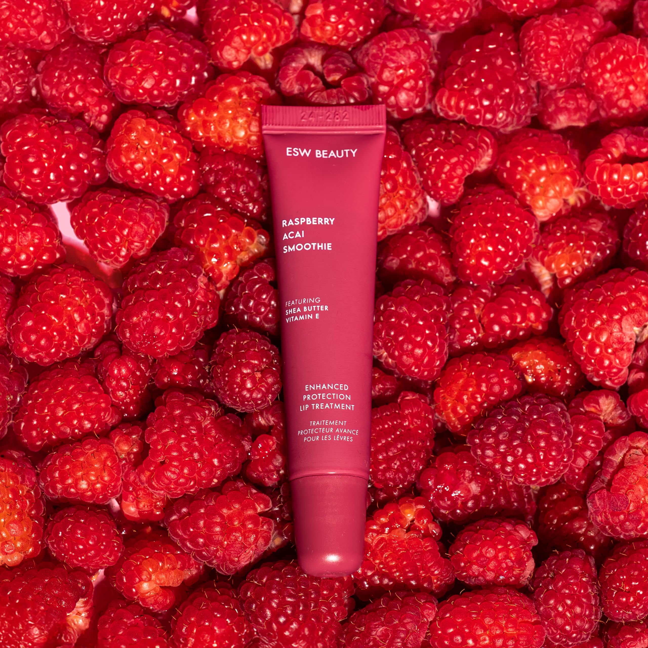 ESW Beauty tratamiento labial frambuesa-acai, ingredientes activos enriquecen el cuidado.