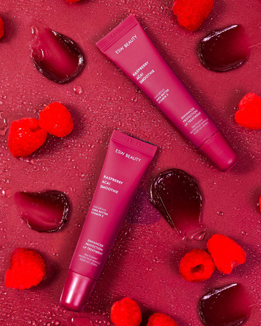 ESW Beauty tratamiento labial frambuesa-acai, textura rica para suavizar labios secos.