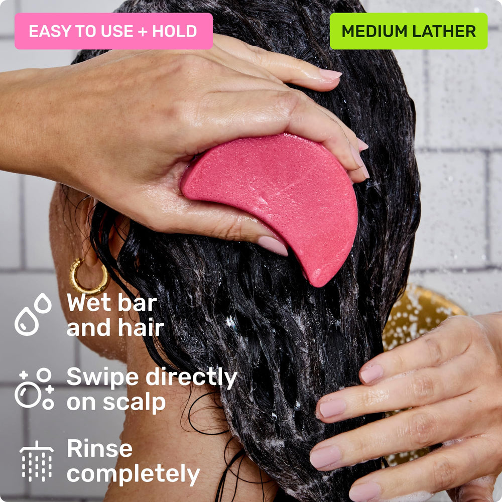 Dúo champú y acondicionador diario de Ethique para un cuidado completo.