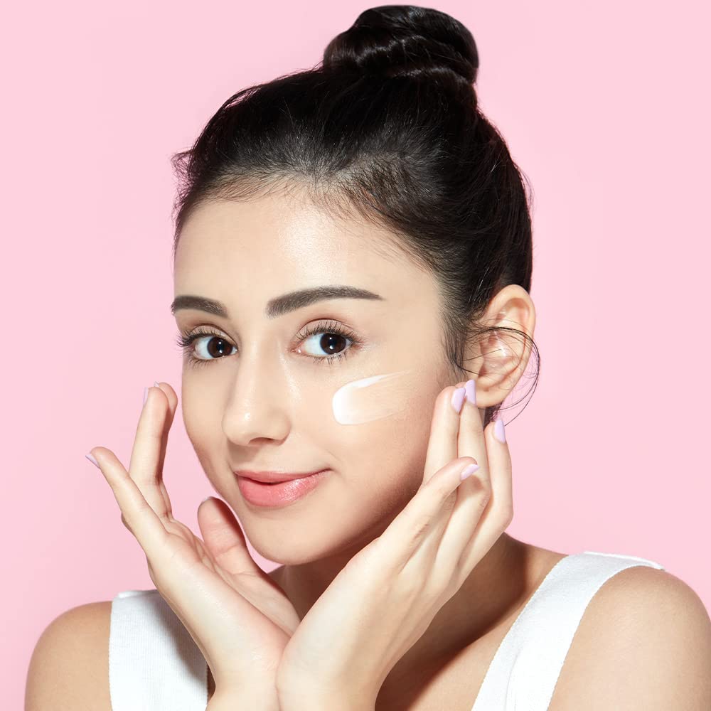 ETUDE mascarilla nocturna de colágeno aplicada para cuidado nocturno suave.