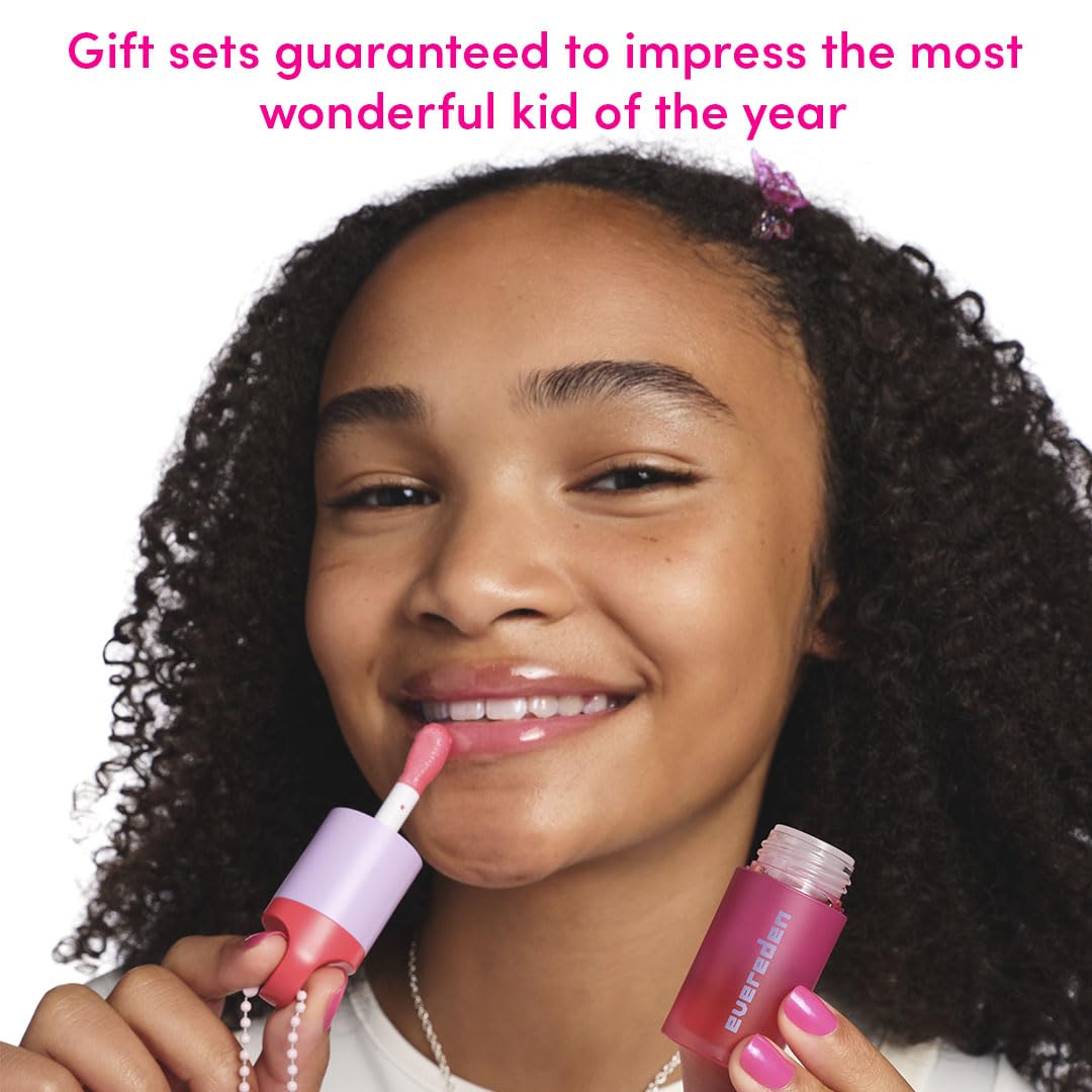 Evereden brillo labial tintado rosa Sakura con color suave.