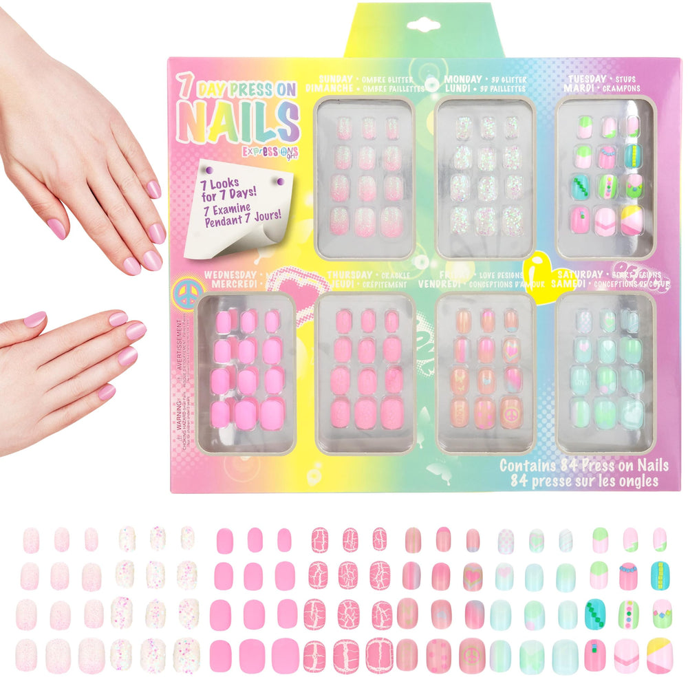 EXPRESSIONS uñas 7 días con tachuelas para un toque atrevido.