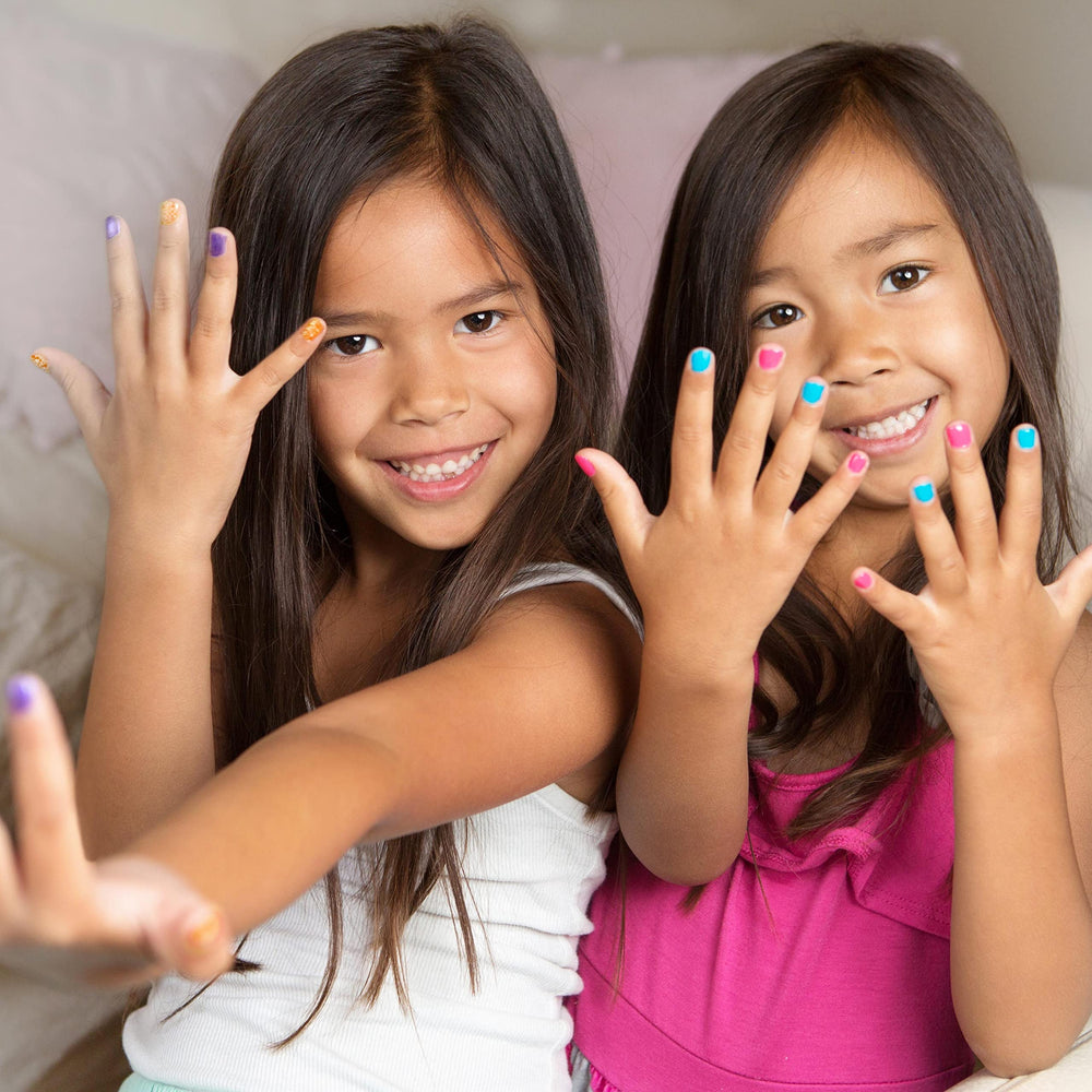 EXPRESSIONS: estuche portátil para manicura en casa y orden.