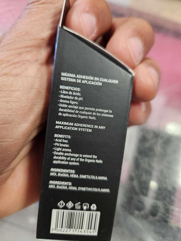 Packaging highlights 10ml bottle and compact design.