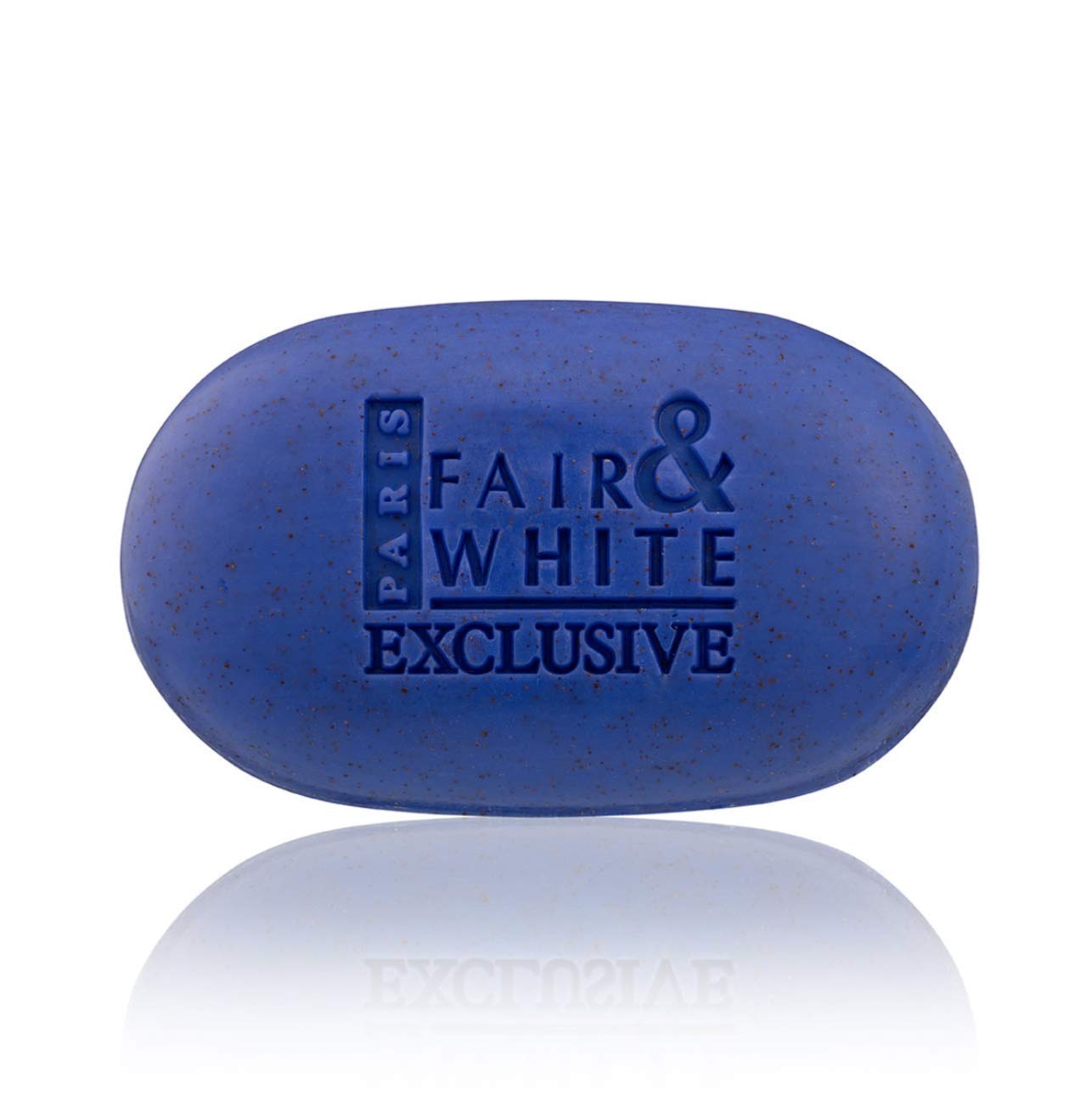 Fair & White Jabón Exfoliante Exclusivo detalle de uso diario para piel nutrida.