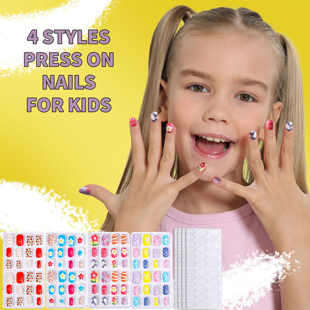 Esmaltes despegables Fandamei en colores dulces, ideal para crear looks divertidos.