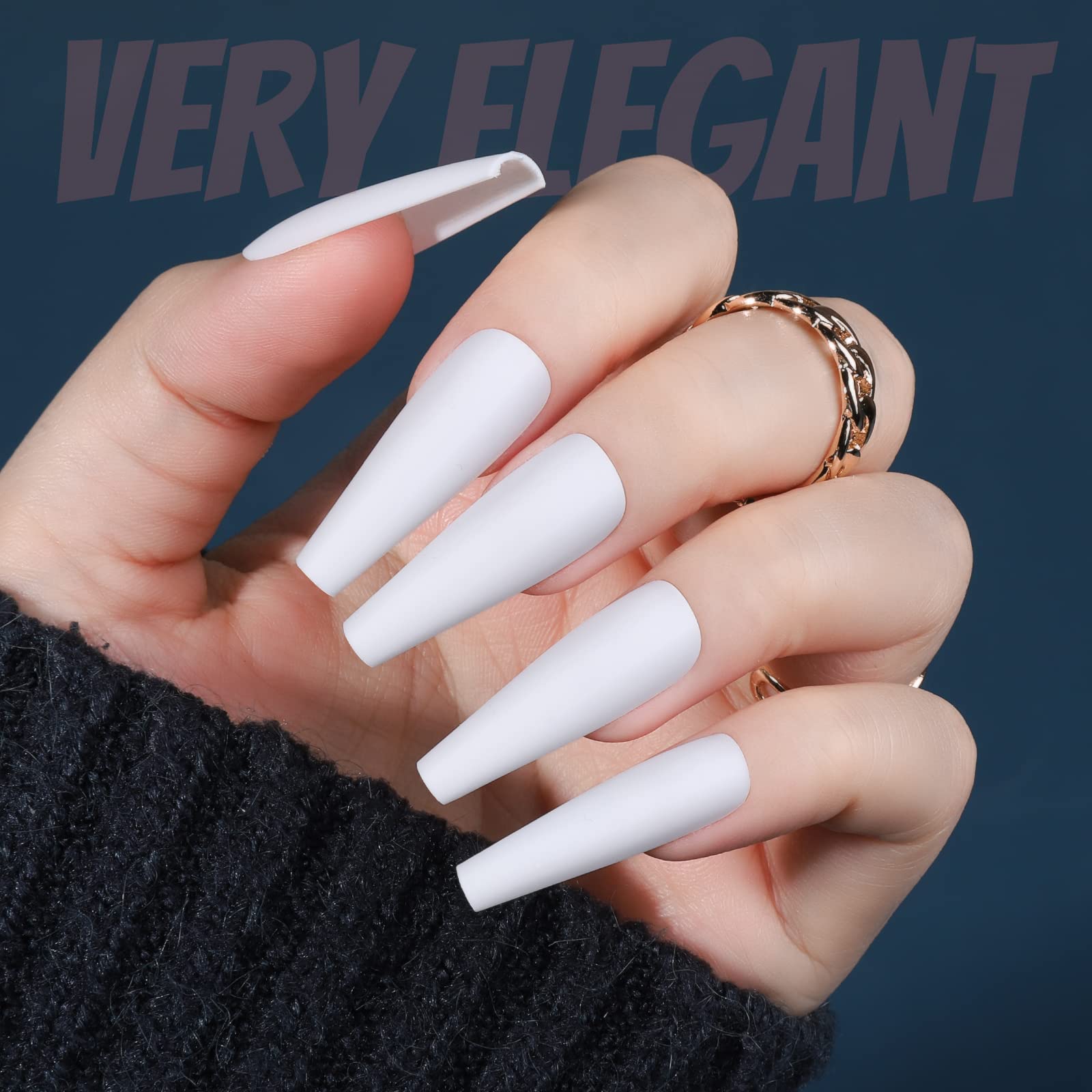 Fandamei diseño ballerina corto en uñas coffin elegante y elongado.