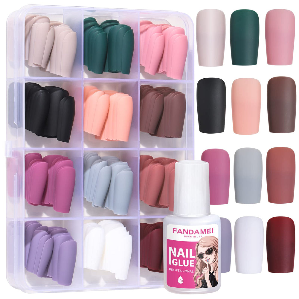 Uñas postizas FANDAMEI en tono nude para un acabado natural y duradero.