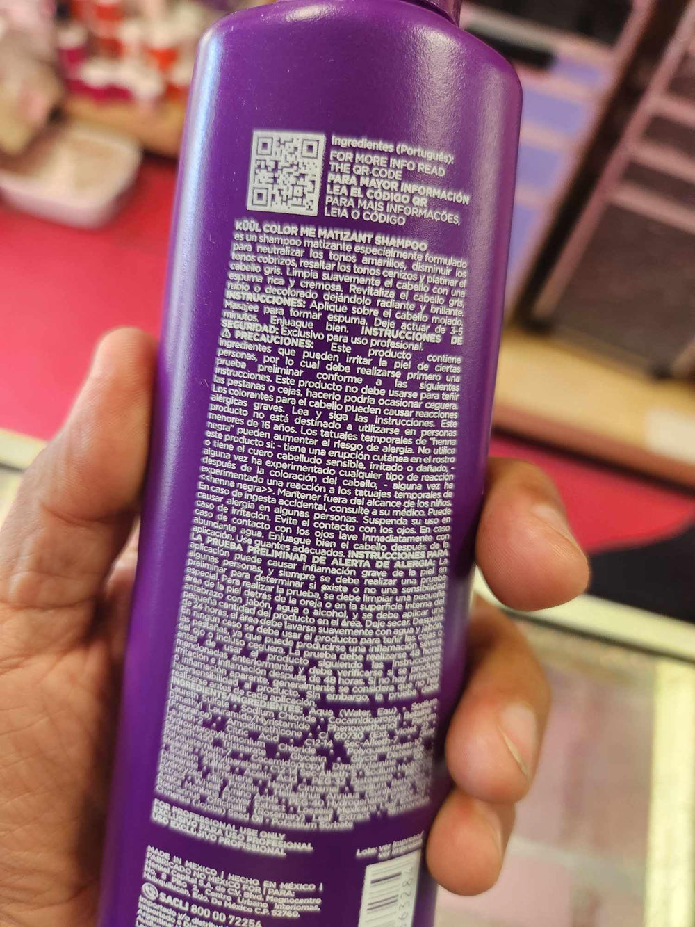 Fantasy Nails Kuul Color Me Matizant Shampoo espuma suave para el cabello.