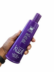 Fantasy Nails Kuul Color Me Matizant Shampoo con tinte morado para cabello gris.