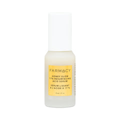 Farmacy Brillo de Miel Serum, botella elegante para exfoliación suave y brillo.