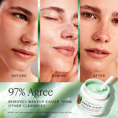Farmacy Green Clean aplicación con los dedos para desmaquillar suave.