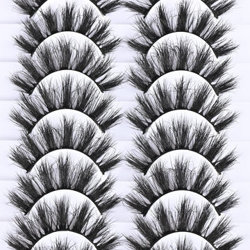 Pestañas FARRED de fibras sintéticas cruelty-free con tacto suave.